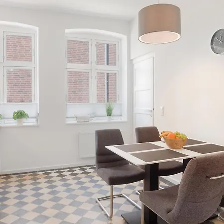 Gutshaus No1 דירה *